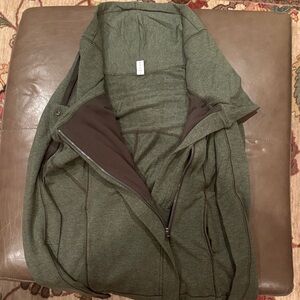 Lululemon Heathered Green Wrap Sweat Top